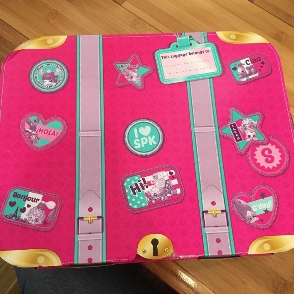 Shopkins Travel Exclusive Mystery Box